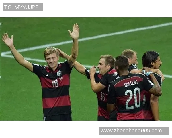 2012年欧洲杯德国对意大利比赛解读张路分析战术与球员表现