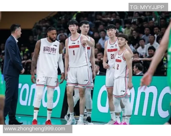 CBA辽宁队男篮迎战强敌全力以赴争夺胜利展现团队精神