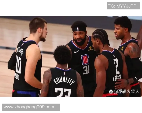 爵士队与快船队激战第4场争夺季后赛关键胜利的精彩对决