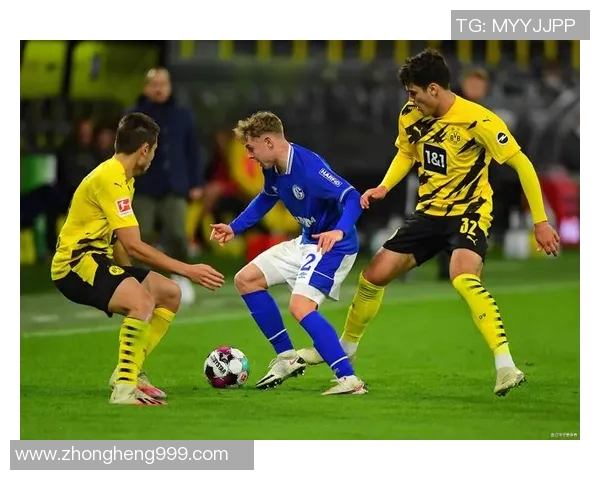 莱切斯特与雅典的激烈对决揭示足球战术的魅力与精彩瞬间 莱切斯特与雅典的激烈对决揭示足球战术的魅力与精彩瞬间